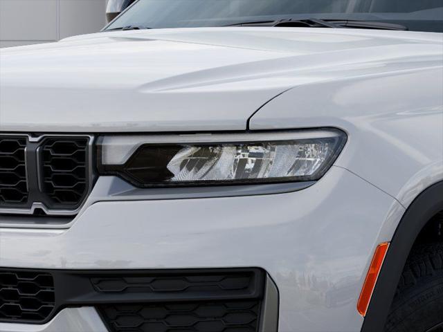 2026 Jeep Grand Cherokee Altitude 4x2