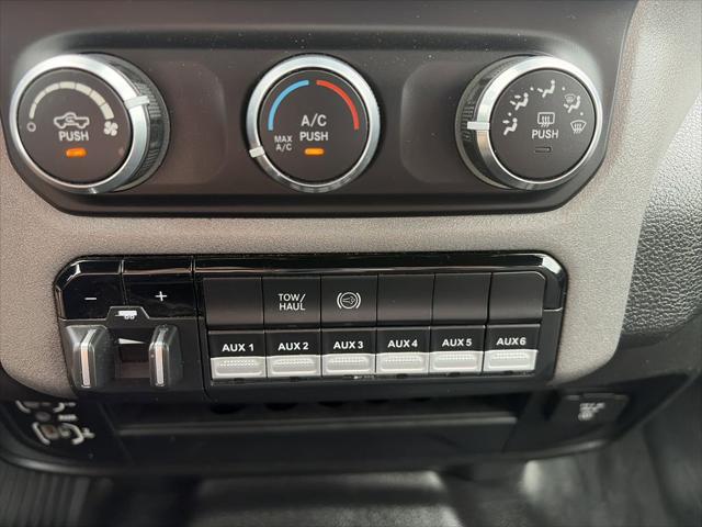 2022 Ram 3500 Tradesman Crew Cab 4x4 8' Box