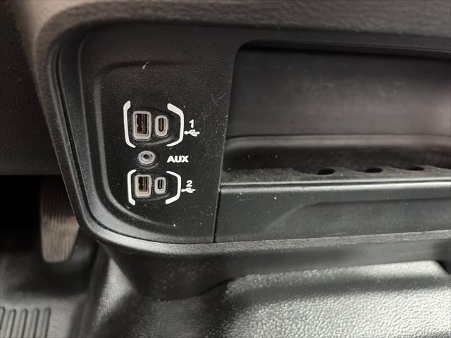 2022 Ram 3500 Tradesman Crew Cab 4x4 8' Box