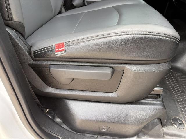 2022 Ram 3500 Tradesman Crew Cab 4x4 8' Box