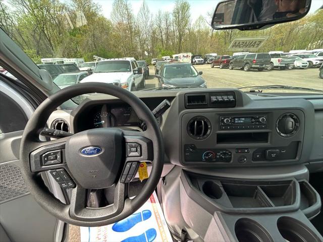 2027 Ford E-Series Cutaway Base