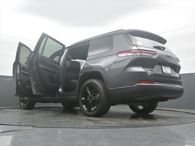 2023 Jeep Grand Cherokee L Altitude 4x4