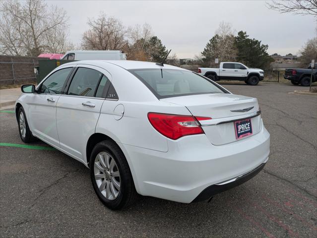 2013 Chrysler 200 Limited
