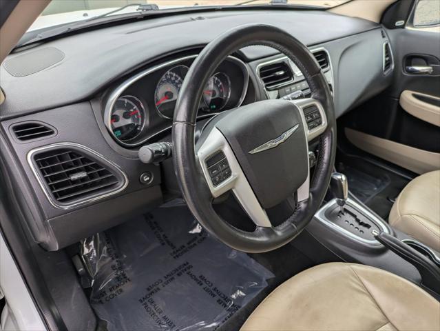 2013 Chrysler 200 Limited