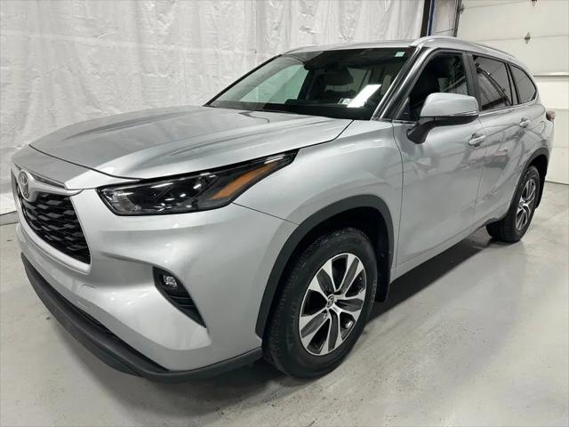2025 Toyota Highlander XLE