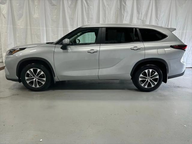 2025 Toyota Highlander XLE