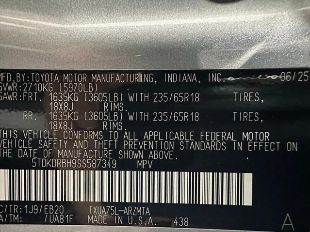 2025 Toyota Highlander XLE