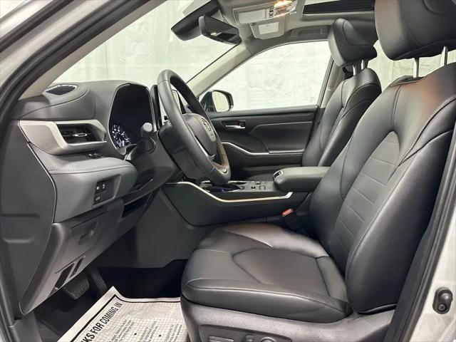 2025 Toyota Highlander XLE