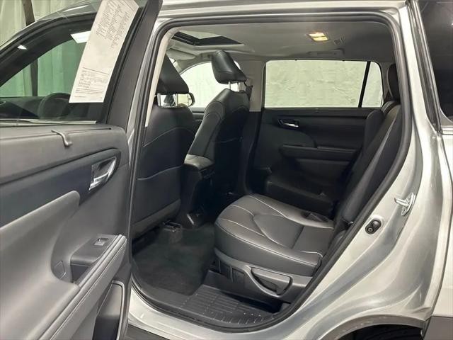 2025 Toyota Highlander XLE