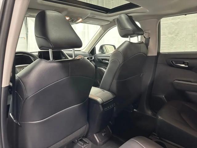 2025 Toyota Highlander XLE