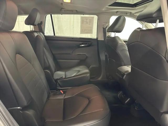 2025 Toyota Highlander XLE