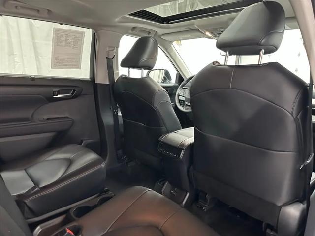 2025 Toyota Highlander XLE
