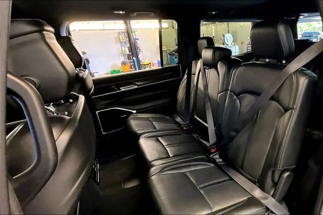 2024 Jeep Wagoneer Series II 4x2