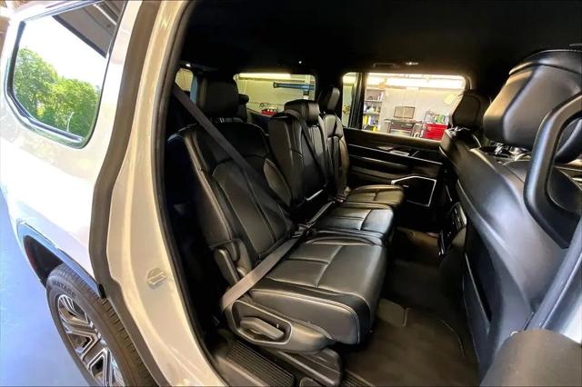 2024 Jeep Wagoneer Series II 4x2