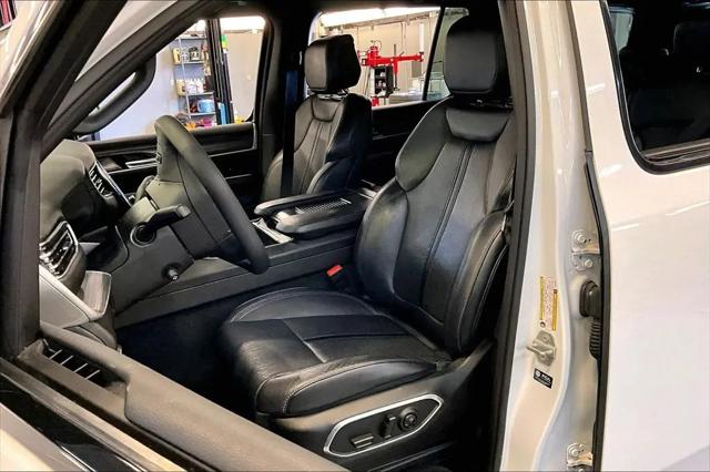 2024 Jeep Wagoneer Series II 4x2