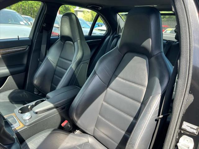 2010 Mercedes-Benz C 63 AMG C 63 AMG
