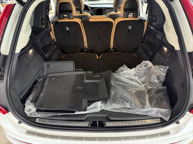 2016 Volvo XC90 T6 Momentum