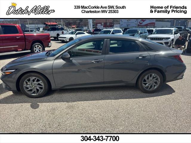 2024 Hyundai Elantra SEL 2024 Hyundai Elantra SEL