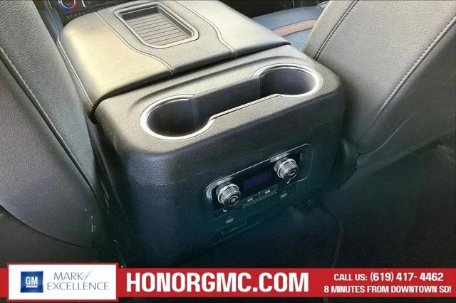 2023 GMC Yukon XL 4WD AT4
