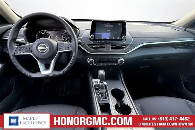 2025 Nissan Altima SV FWD