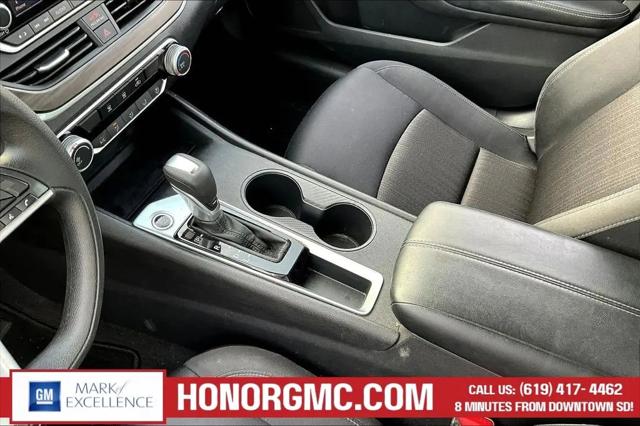 2025 Nissan Altima SV FWD