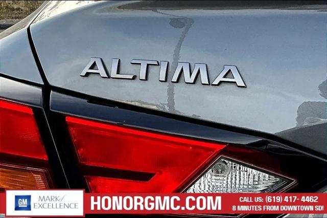 2025 Nissan Altima SV FWD
