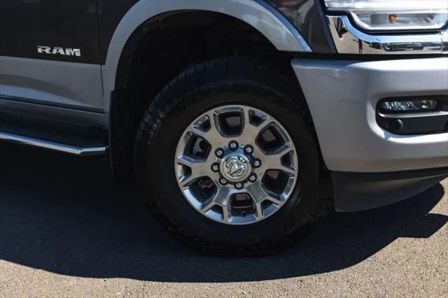 2020 Ram 3500 Laramie Crew Cab 4x4 8' Box