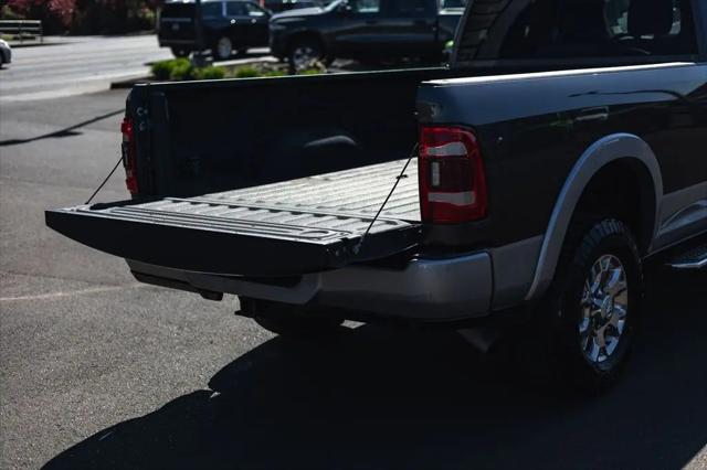 2020 Ram 3500 Laramie Crew Cab 4x4 8' Box