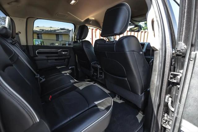 2020 Ram 3500 Laramie Crew Cab 4x4 8' Box