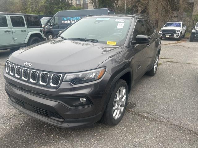 2023 Jeep Compass Latitude Lux FWD