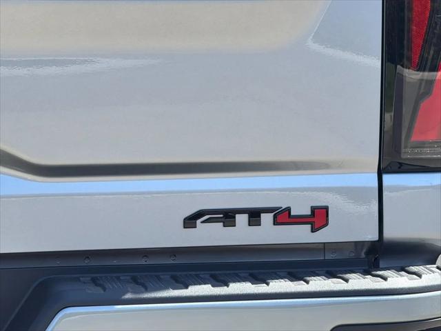 2026 GMC Sierra 2500HD Crew Cab, Standard Bed, AT4, 4WD