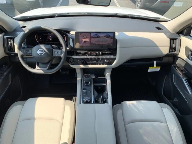 2026 Nissan Pathfinder SL