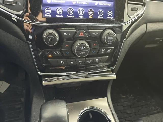 2021 Jeep Grand Cherokee Laredo X 4x4
