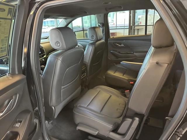 2023 Chevrolet Traverse AWD LT Leather
