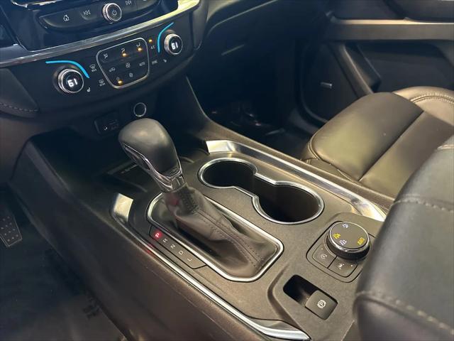2023 Chevrolet Traverse AWD LT Leather