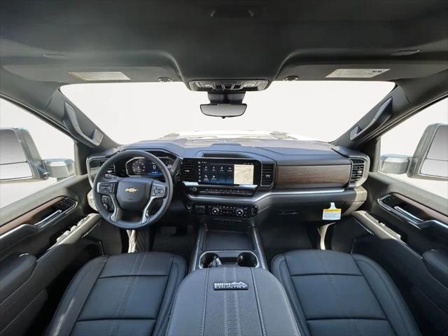 2026 Chevrolet Silverado 3500HD Crew Cab, Standard Bed, High Country, 4WD