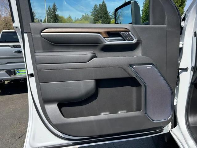 2026 Chevrolet Silverado 3500HD Crew Cab, Standard Bed, High Country, 4WD