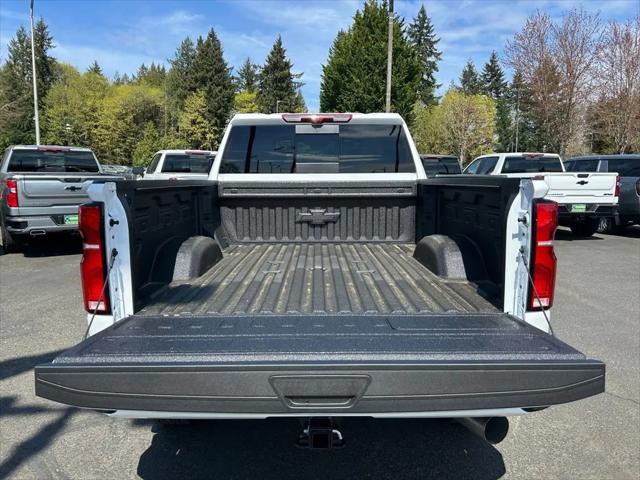 2026 Chevrolet Silverado 3500HD Crew Cab, Standard Bed, High Country, 4WD
