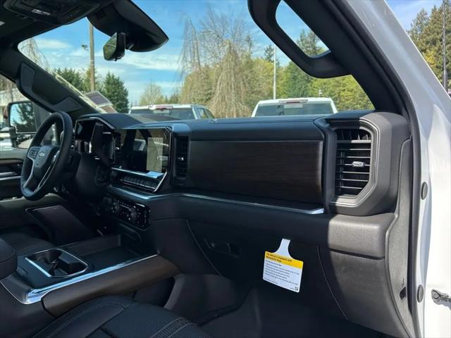 2026 Chevrolet Silverado 3500HD Crew Cab, Standard Bed, High Country, 4WD