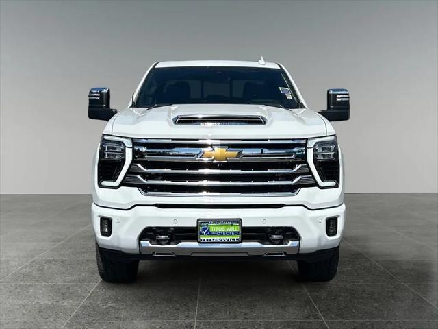 2026 Chevrolet Silverado 3500HD Crew Cab, Standard Bed, High Country, 4WD