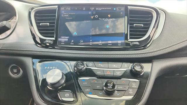 2025 Chrysler Pacifica Limited