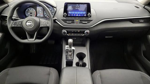 2025 Nissan Altima S FWD