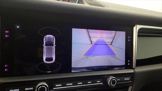 2020 Porsche Macan Macan