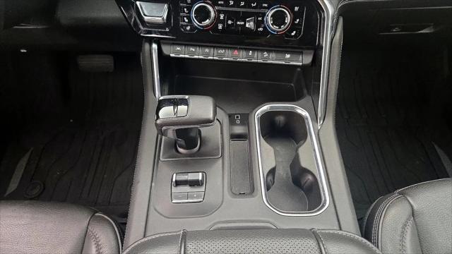 2022 GMC Sierra 1500 4WD Crew Cab Short Box Denali
