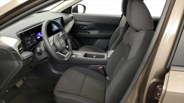 2025 Nissan Kicks S FWD