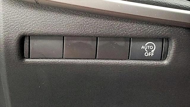 2025 Nissan Kicks S FWD