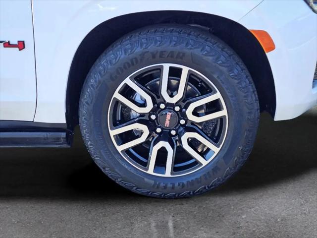 2023 GMC Yukon XL 4WD AT4