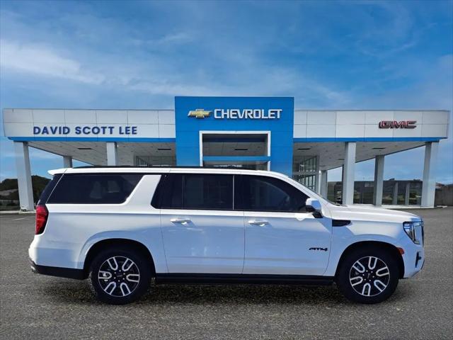 2023 GMC Yukon XL 4WD AT4