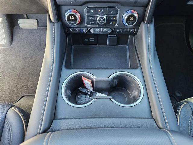 2023 GMC Yukon XL 4WD AT4