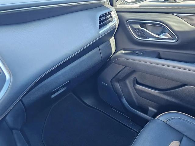 2023 GMC Yukon XL 4WD AT4